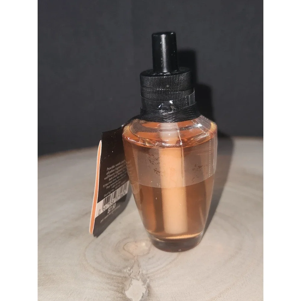 Bath Body Works Prosecco & Peaches White Barn Wallflowers Refill‎ Fruity Happy